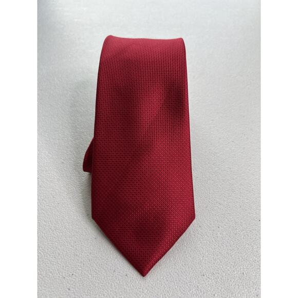 Michael Kors Solid Red Woven Pattern 100% Silk Tie NWOT - Picture 1 of 6